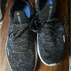 Nike freestyle men’s shoes